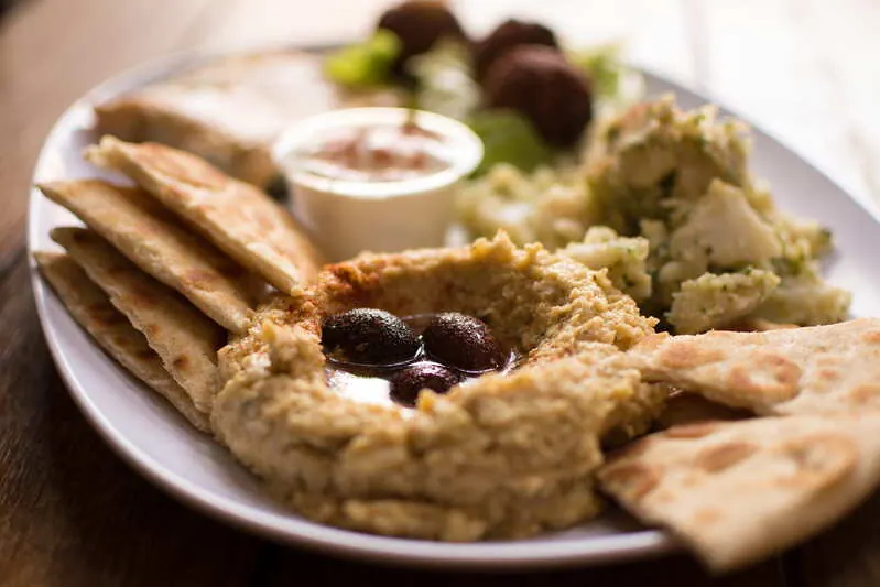 Hummus bi tahina o simplemente hummus