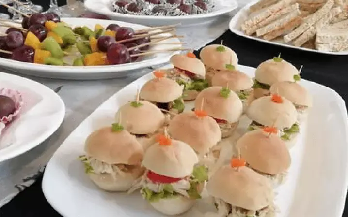 Minihamburguesas para reunión de amigos